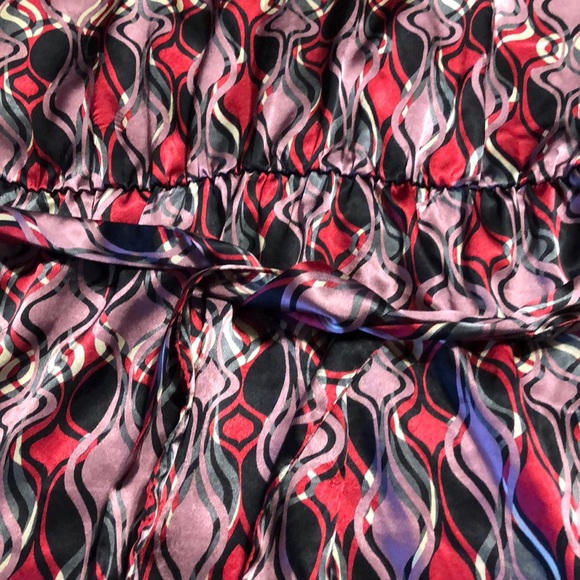 Anxiety tunic in black, red and purple - Picture 7 of 7